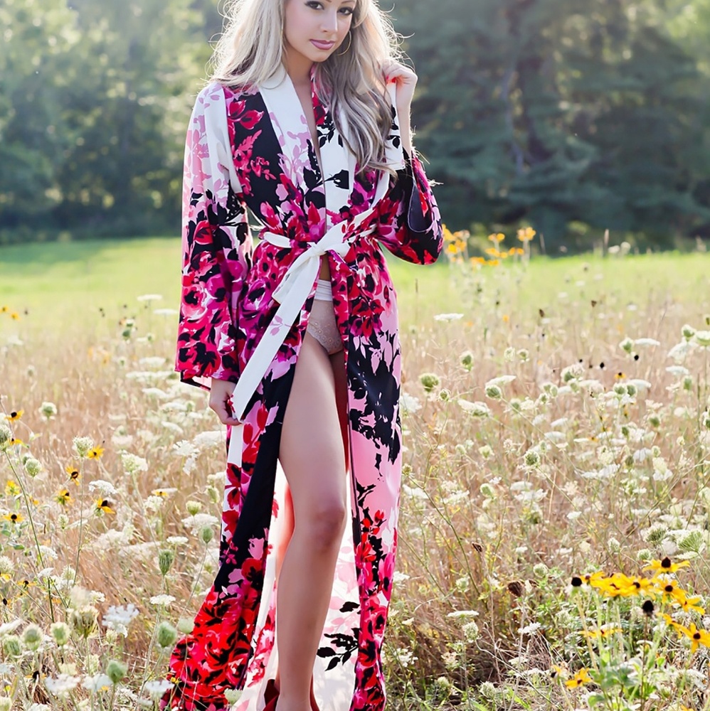LKC Collection Roses Bridal Kimono Robe 3 sizes - Picture 3 of 4